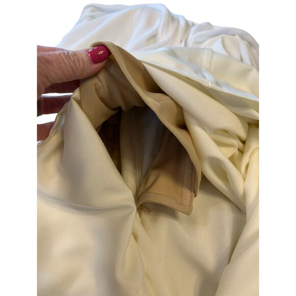 Halston Heritage Strapless Tie Front Gown in Chalk - Size 4 - Picture 9 of 12